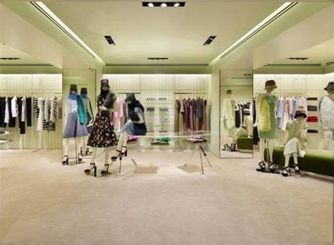 Prada opens in Bari 